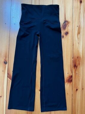 Spanx Booty Boost Flare Pant Leggings Sz M